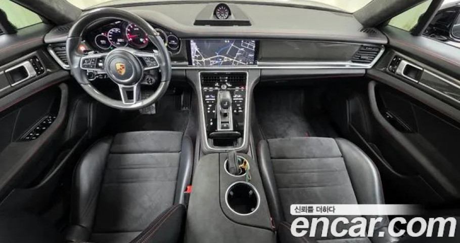Porsche Panamera 