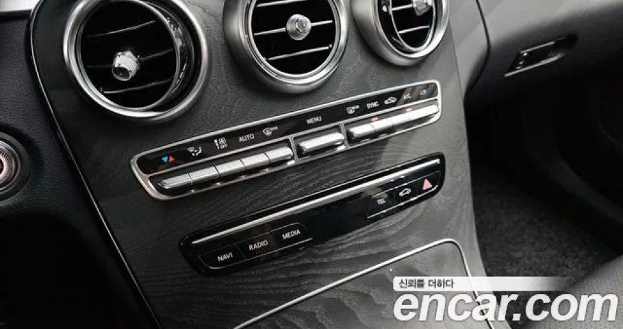 Mercedes-Benz C-Class 