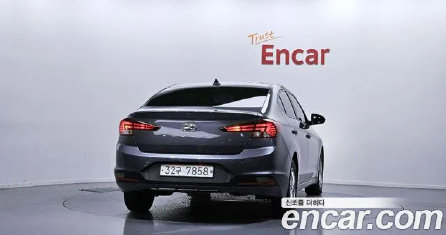 Hyundai Avante (Elantra) 