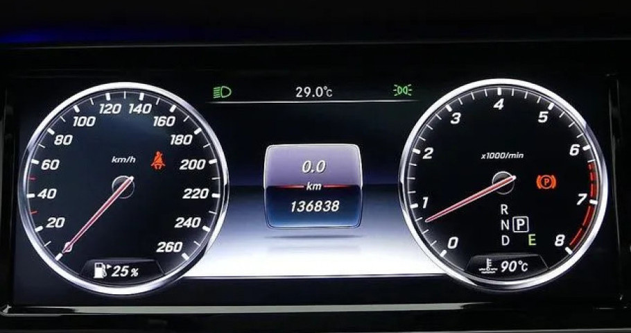 Mercedes-Benz S-Class 