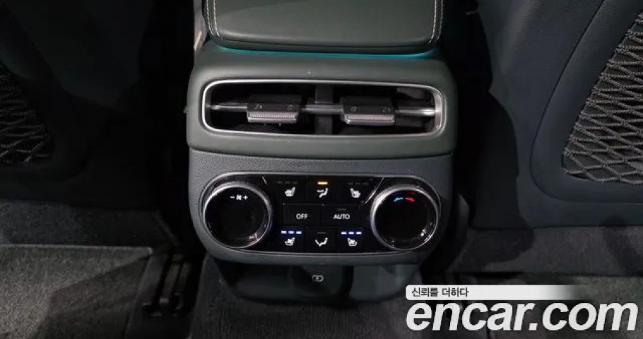Genesis Gv70 