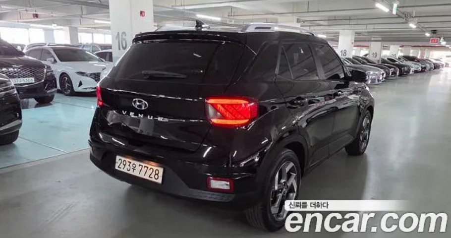 Hyundai Venue 