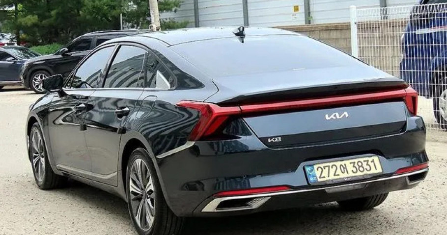 Kia K8 