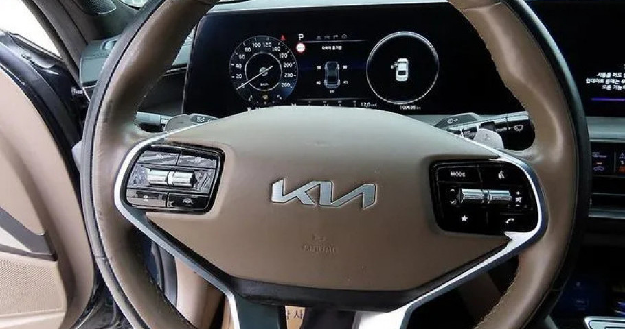 Kia K8 