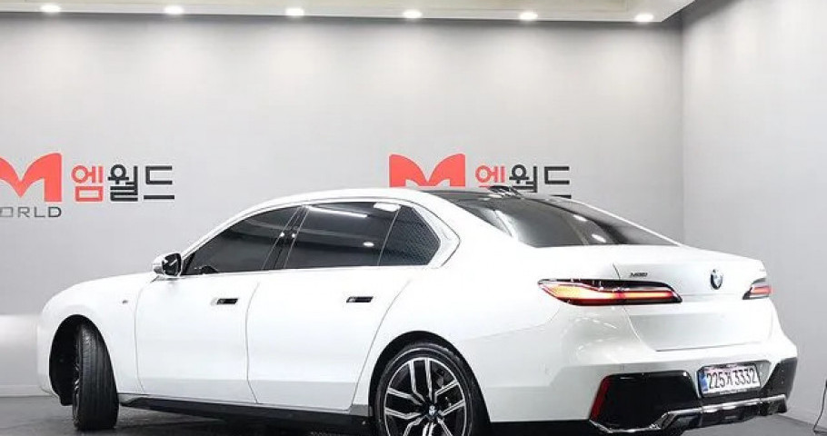Bmw 7-Series 