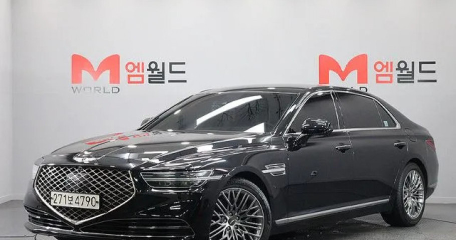 Genesis G90 