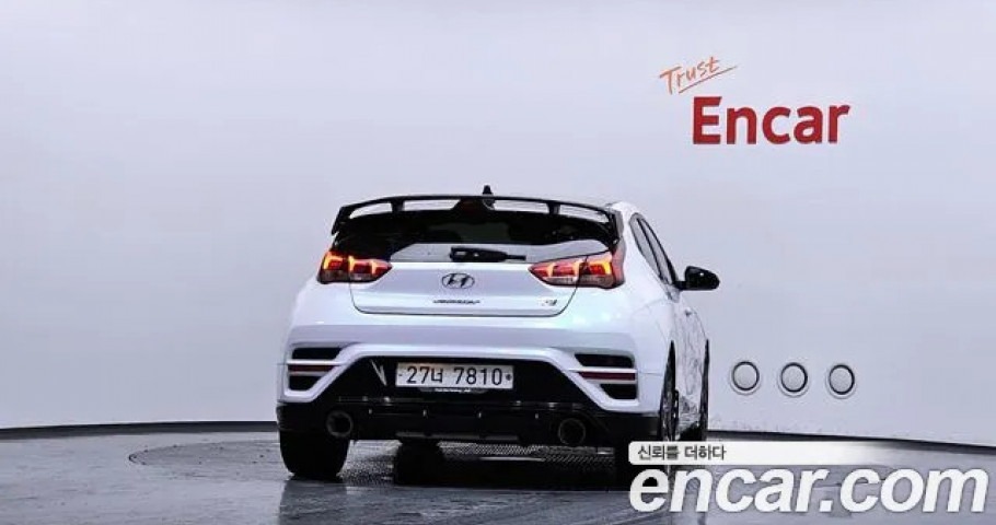 Hyundai Veloster 