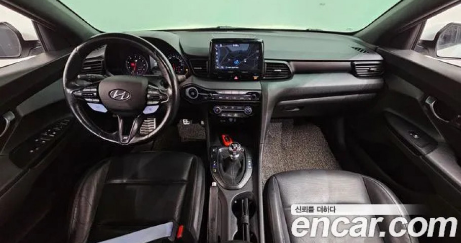 Hyundai Veloster 