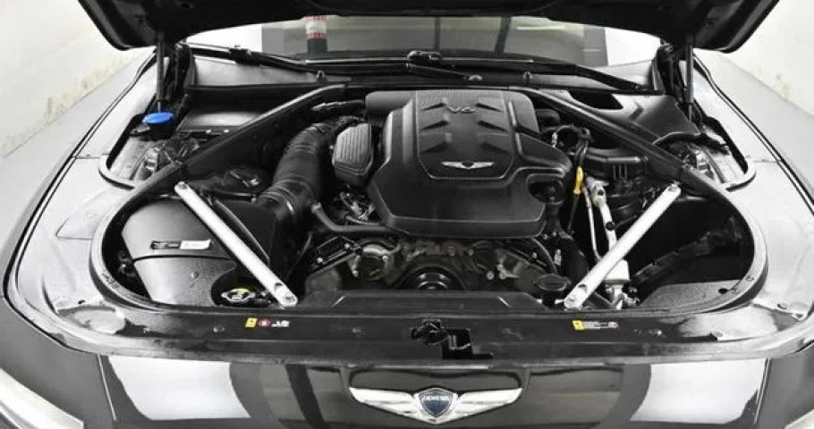 Genesis G90 