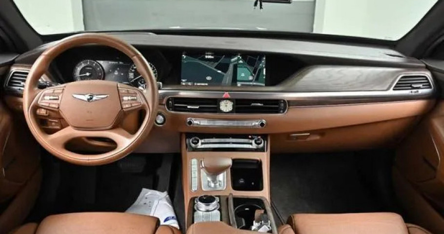 Genesis G90 