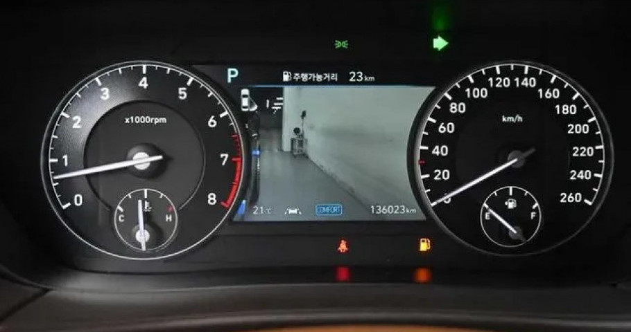 Genesis G90 