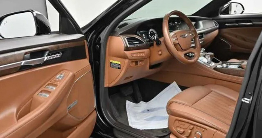 Genesis G90 