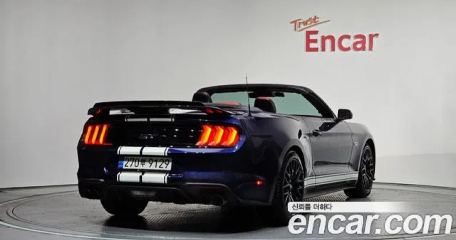 Ford Mustang 