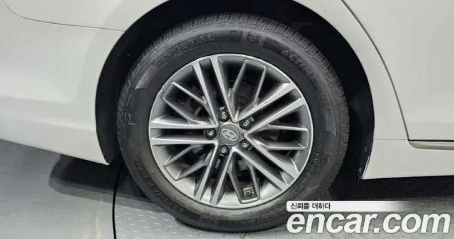 Hyundai Grandeur 