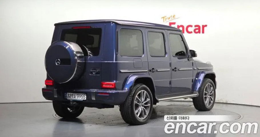 Mercedes-Benz G-Class 