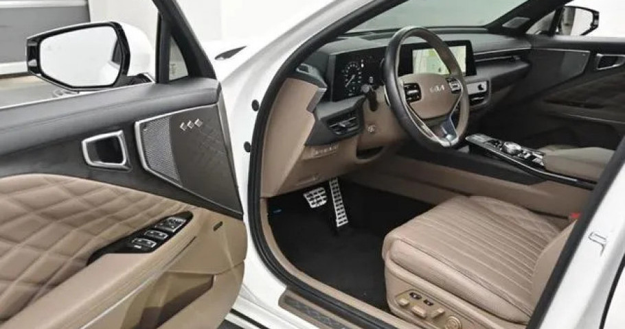 Kia K8 