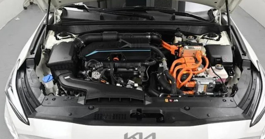 Kia K8 