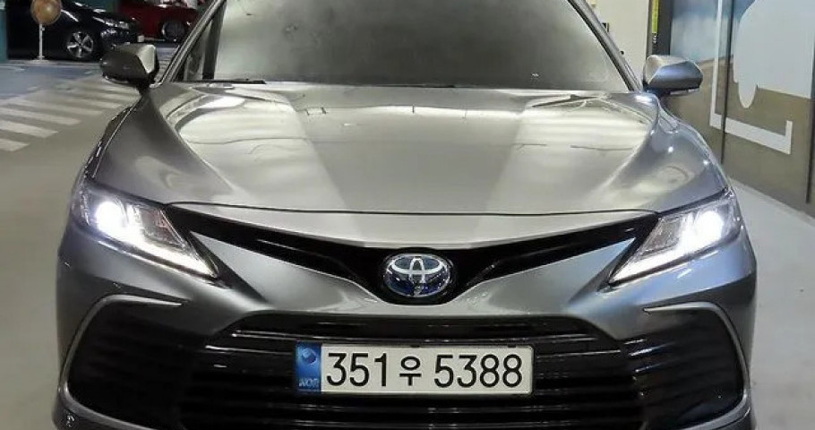 Toyota Camry 