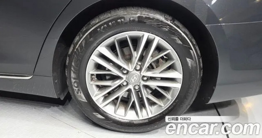 Hyundai Grandeur 