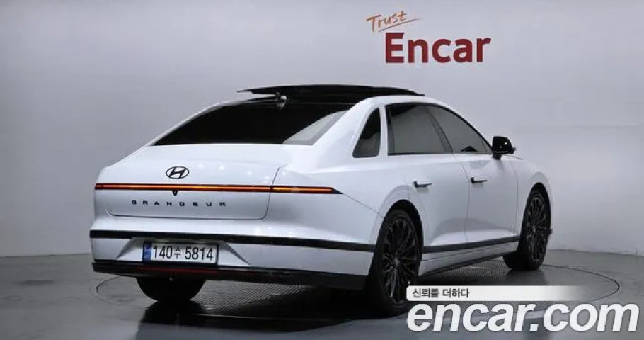 Hyundai Grandeur 