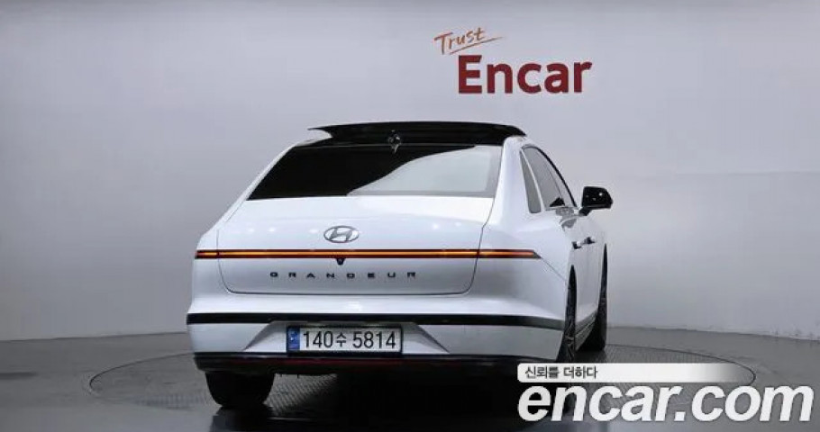 Hyundai Grandeur 