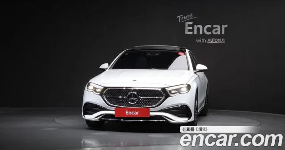 Mercedes-Benz E-Class 