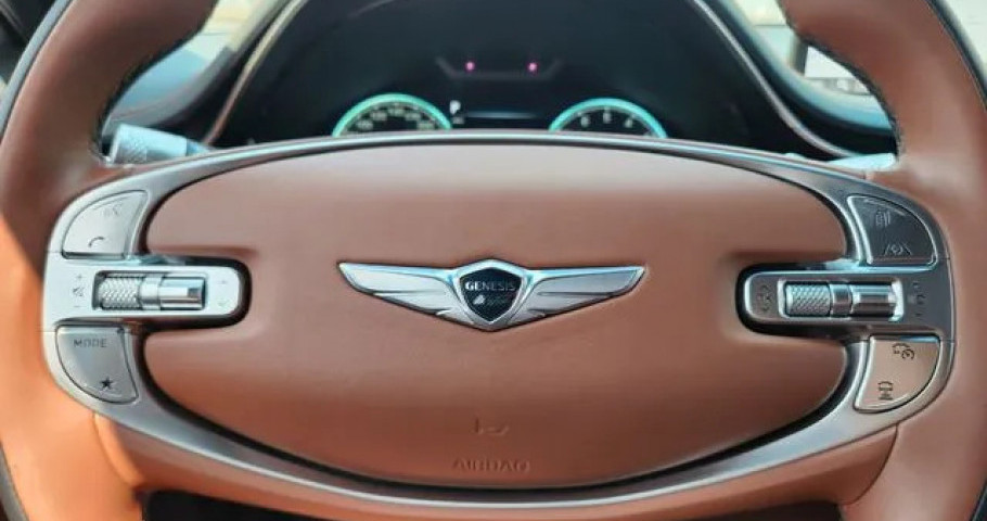 Genesis Gv70 