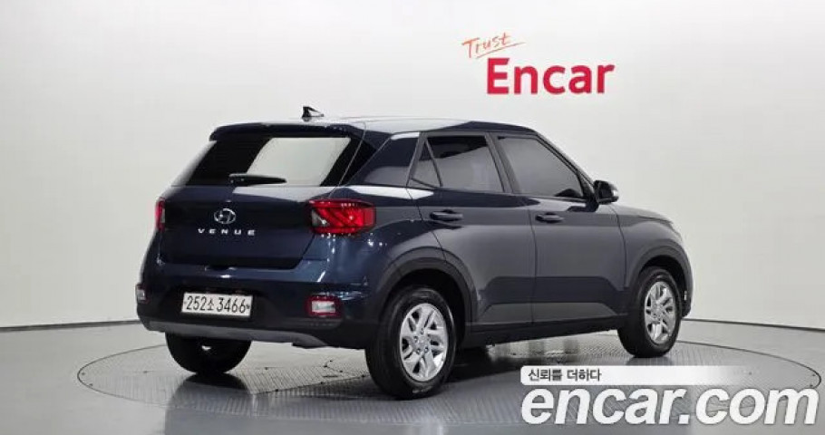 Hyundai Venue 