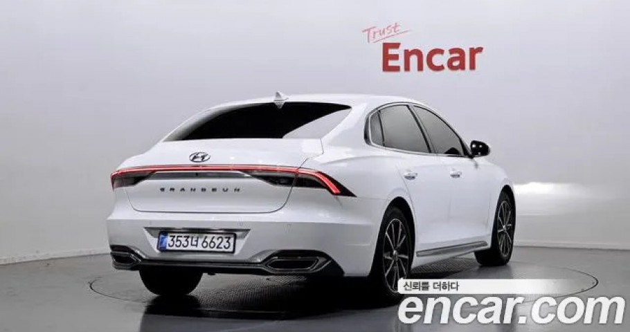 Hyundai Grandeur 