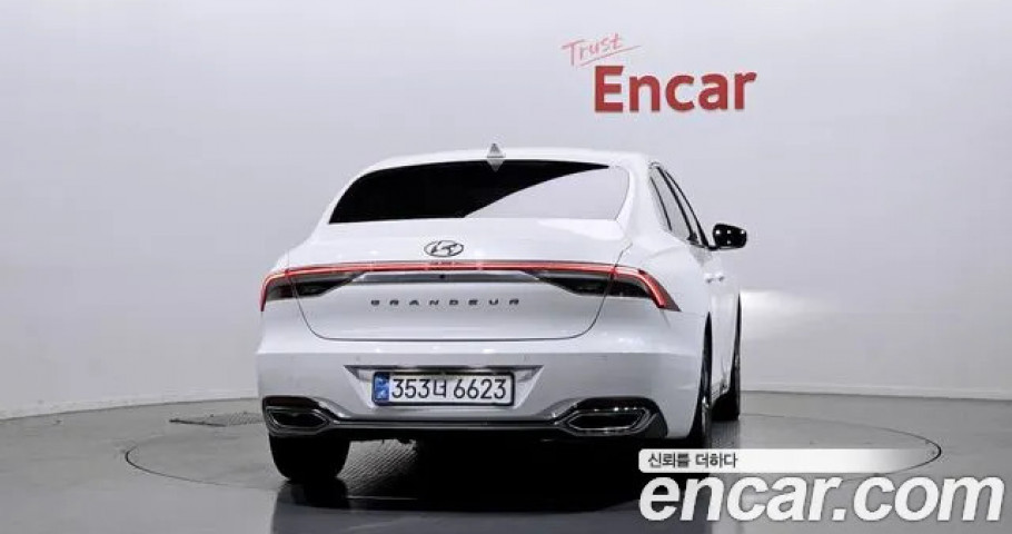 Hyundai Grandeur 