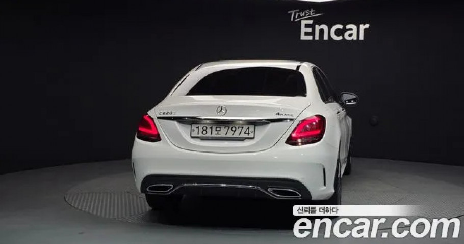 Mercedes-Benz C-Class 