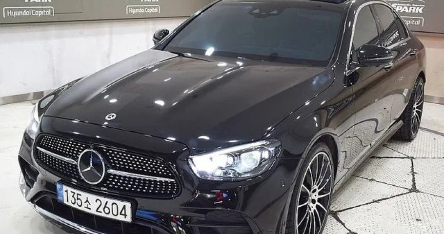 Mercedes-Benz E-Class 