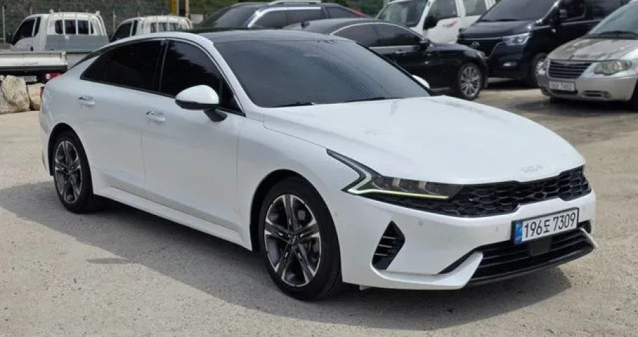 Kia K5 