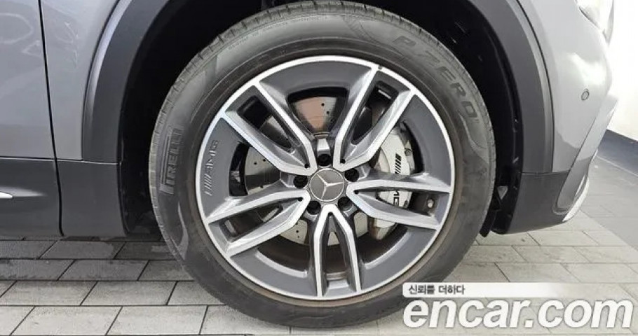 Mercedes-Benz Glb-Class 