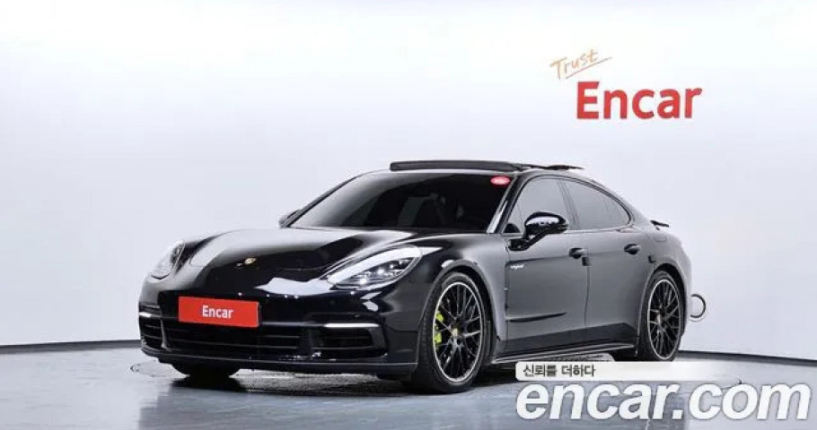 Porsche Panamera 