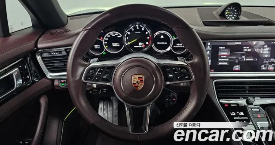 Porsche Panamera 