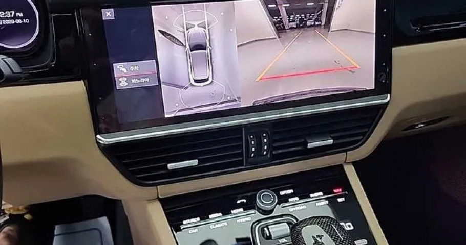 Porsche Cayenne 