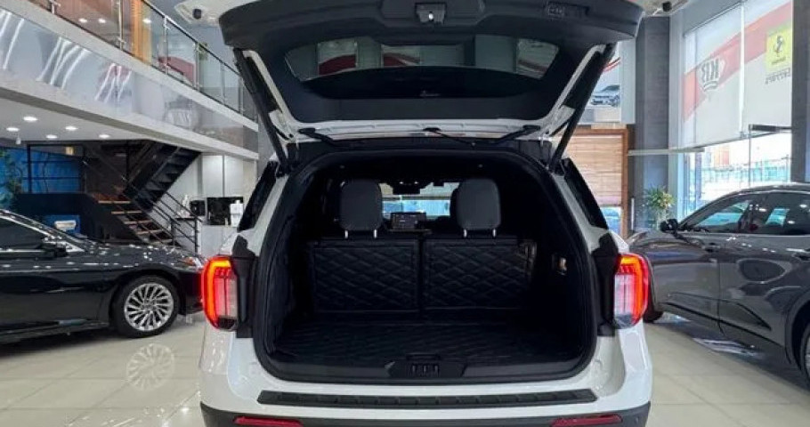 Ford Explorer 