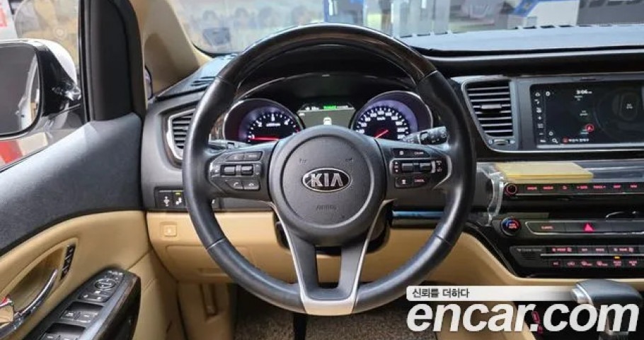 Kia Carnival 