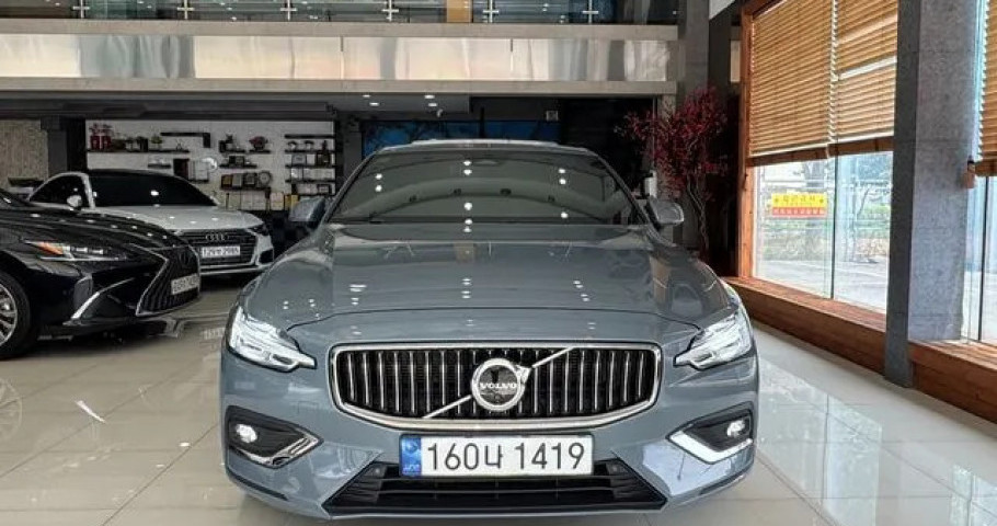 Volvo S60 