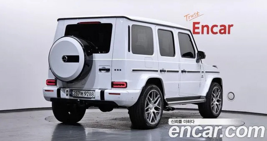 Mercedes-Benz G-Class 