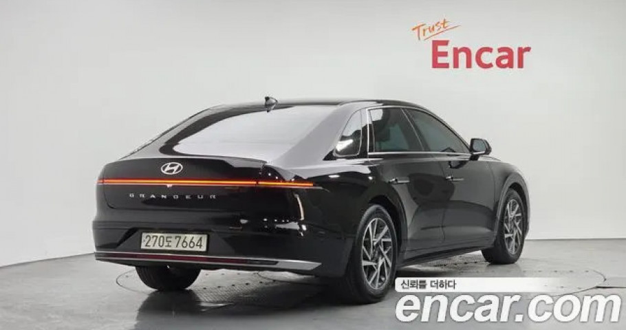 Hyundai Grandeur 