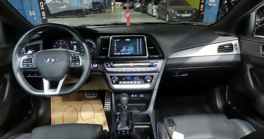 Hyundai Sonata 