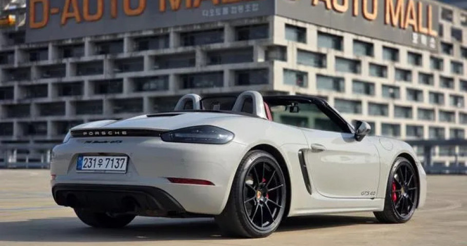 Porsche 718 