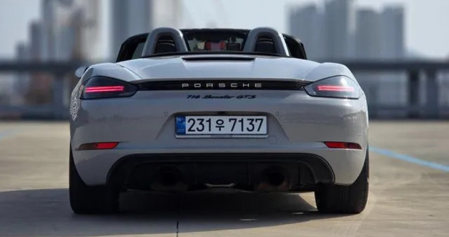 Porsche 718 
