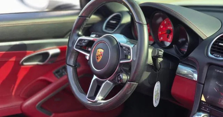 Porsche 718 
