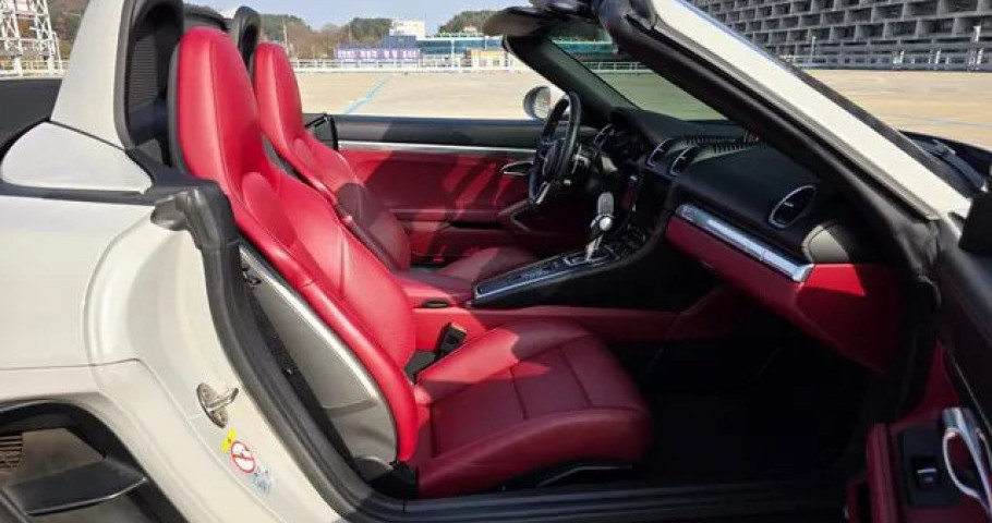 Porsche 718 
