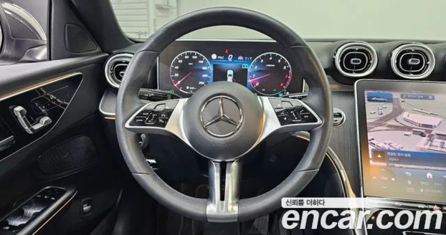 Mercedes-Benz C-Class 