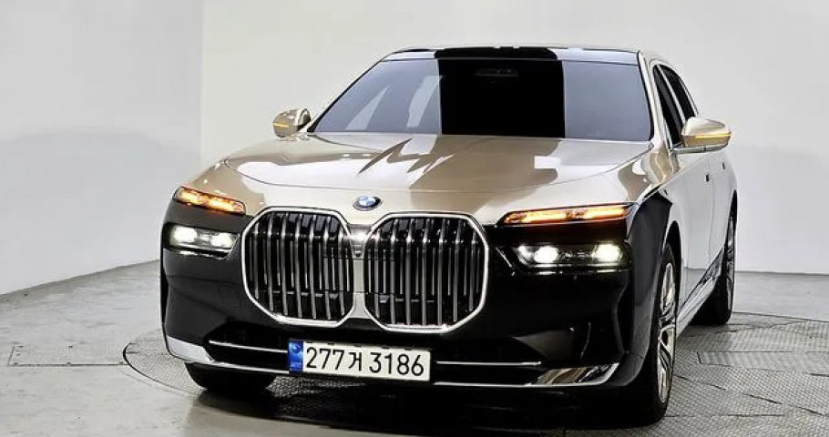 Bmw 7-Series 