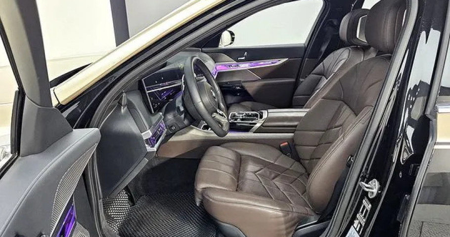 Bmw 7-Series 